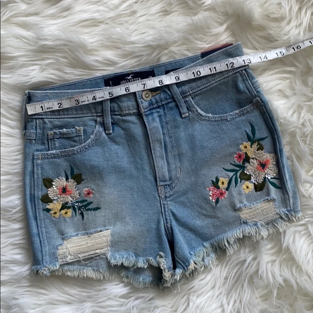 Hollister High-Rise Short-Short Denim Shorts Size 25